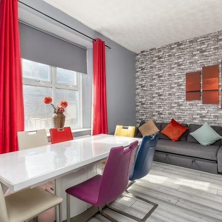 Newcastle City Centre Super Spacious Town House Free Parking And Wi-Fi Zewnętrze zdjęcie