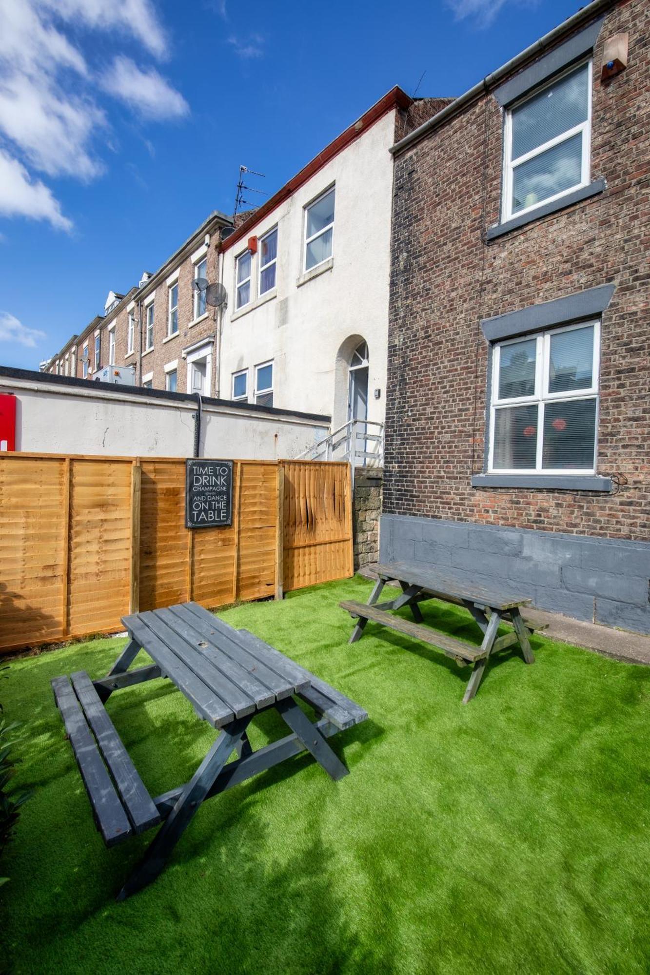 Newcastle City Centre Super Spacious Town House Free Parking And Wi-Fi Zewnętrze zdjęcie