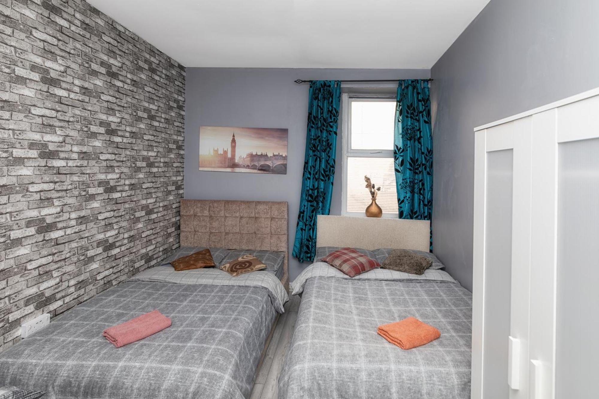 Newcastle City Centre Super Spacious Town House Free Parking And Wi-Fi Zewnętrze zdjęcie