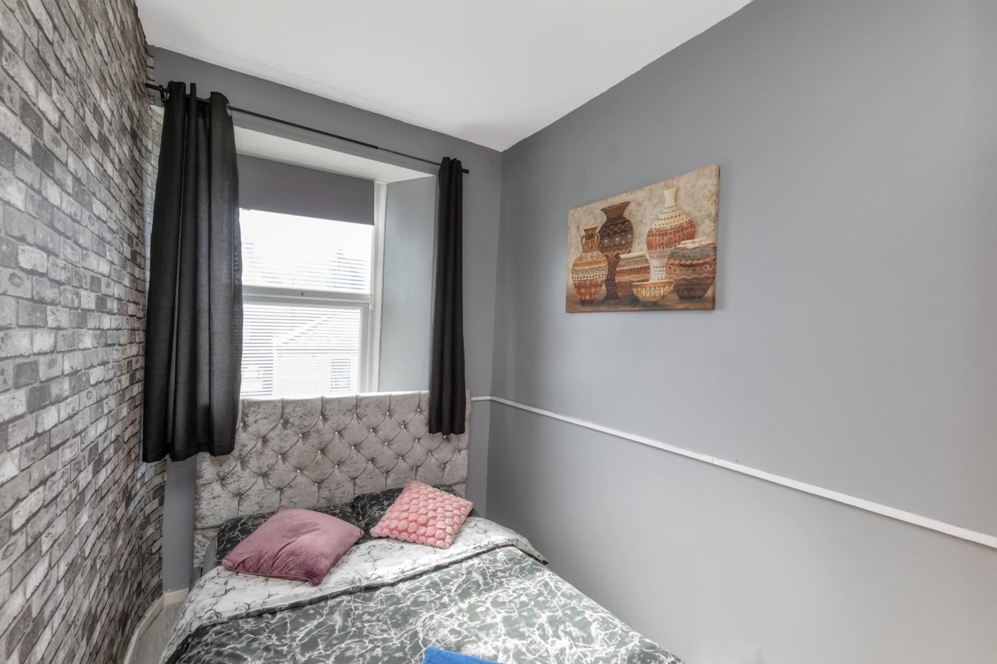 Newcastle City Centre Super Spacious Town House Free Parking And Wi-Fi Zewnętrze zdjęcie