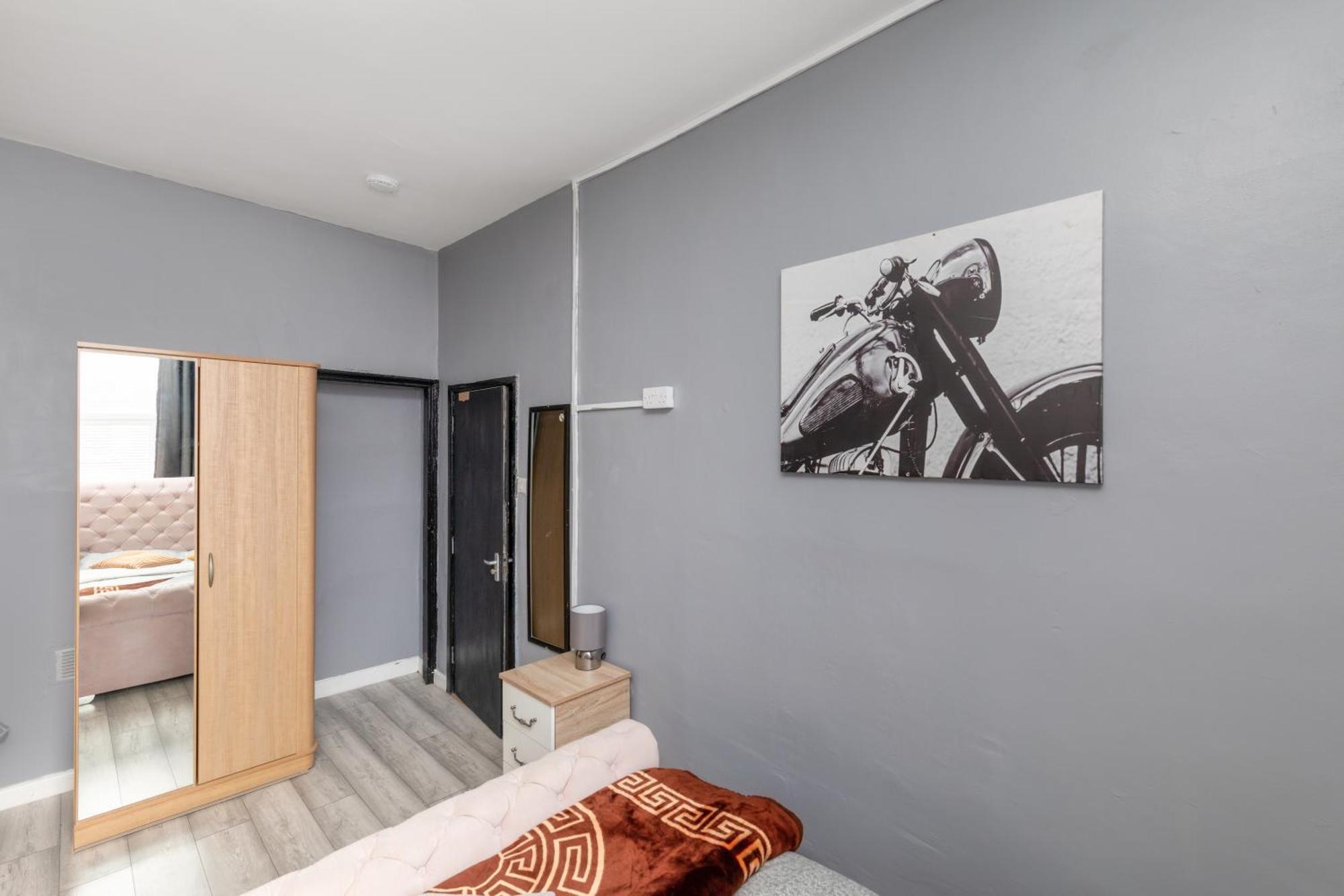 Newcastle City Centre Super Spacious Town House Free Parking And Wi-Fi Zewnętrze zdjęcie